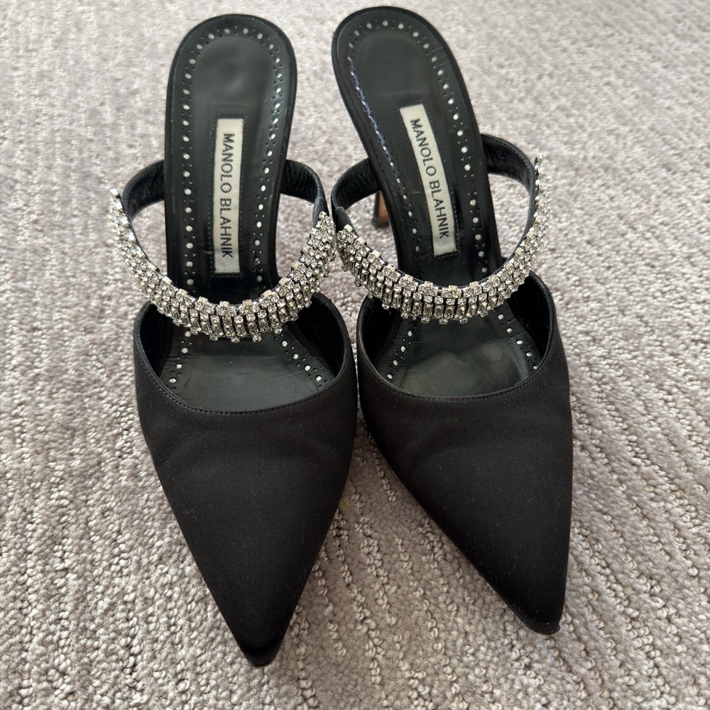 Manolo Blahnik Lutara Heeled Mules Black Satin with Crystals SIZE 38.5